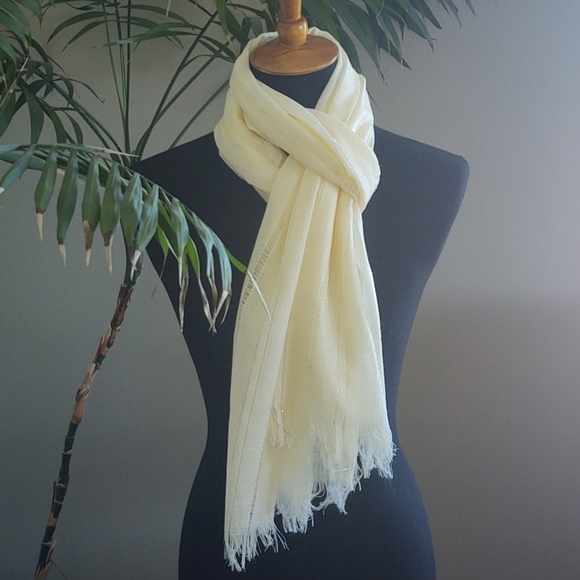 unknown Accessories - NWOT Woman's Scarf